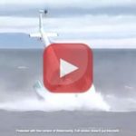 Un hélicoptère explose au démarrage en plein mer